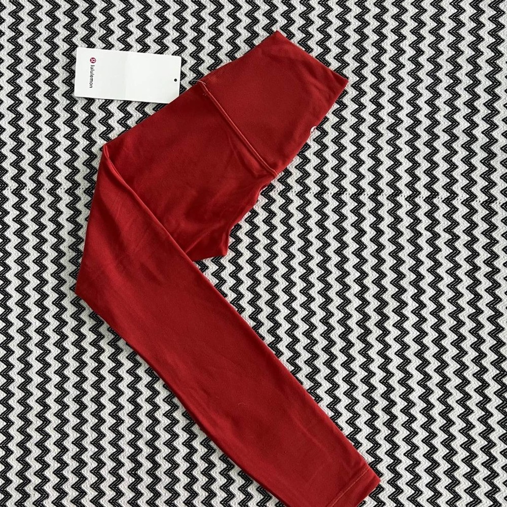NWT Cayenne Align Pant 25" - Picture 2 of 8